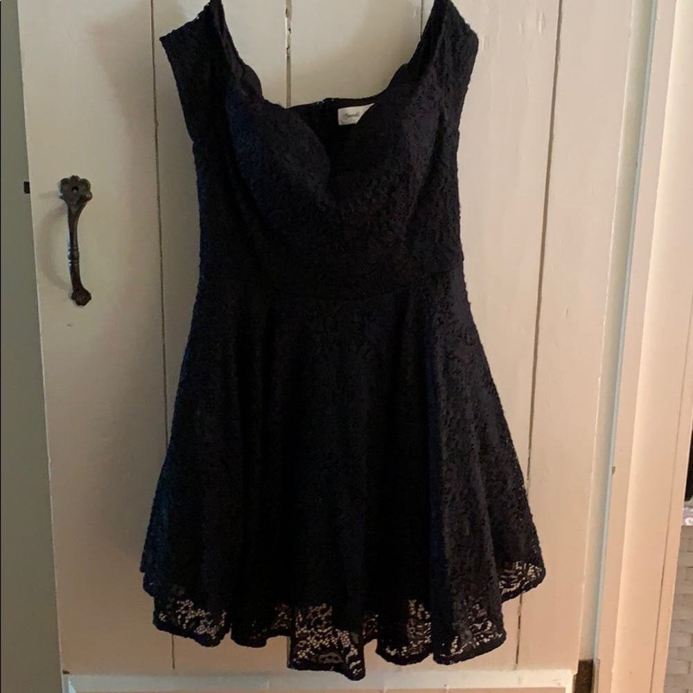 An elegant little black dress.
